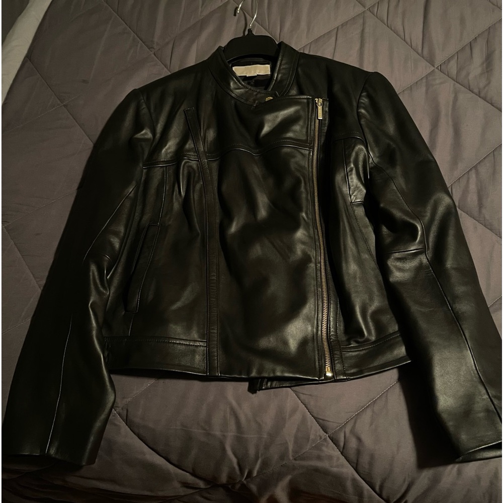 Micheal Kors Leather Jacket 2x (Woman) Bought at Macys for $400, never worn!!